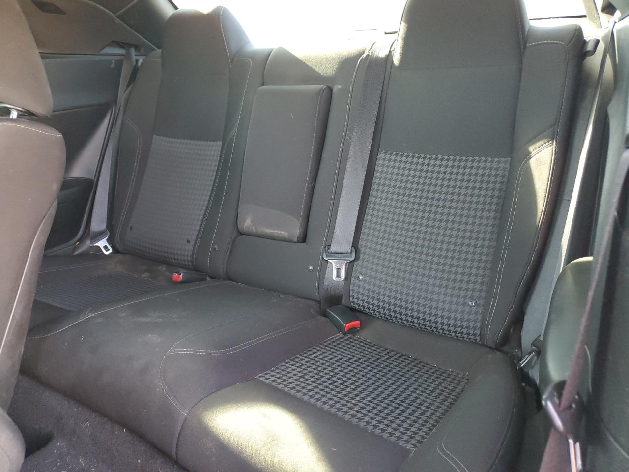 2015 Dodge Challenger Sxt VIN: 2C3CDZAG1FH851153 Lot: 51672995