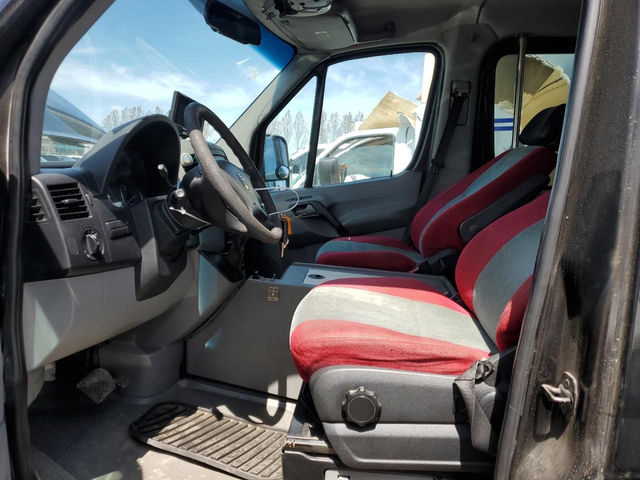 2007 Dodge Sprinter 2500 VIN: WD0BE745375205180 Lot: 54389065