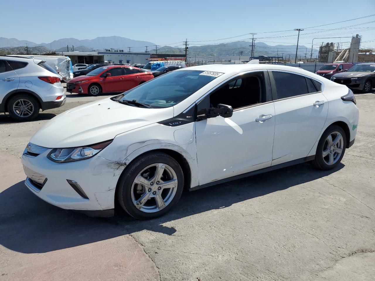 2017 Chevrolet Volt Lt for Sale in Sun Valley, CA - Front End