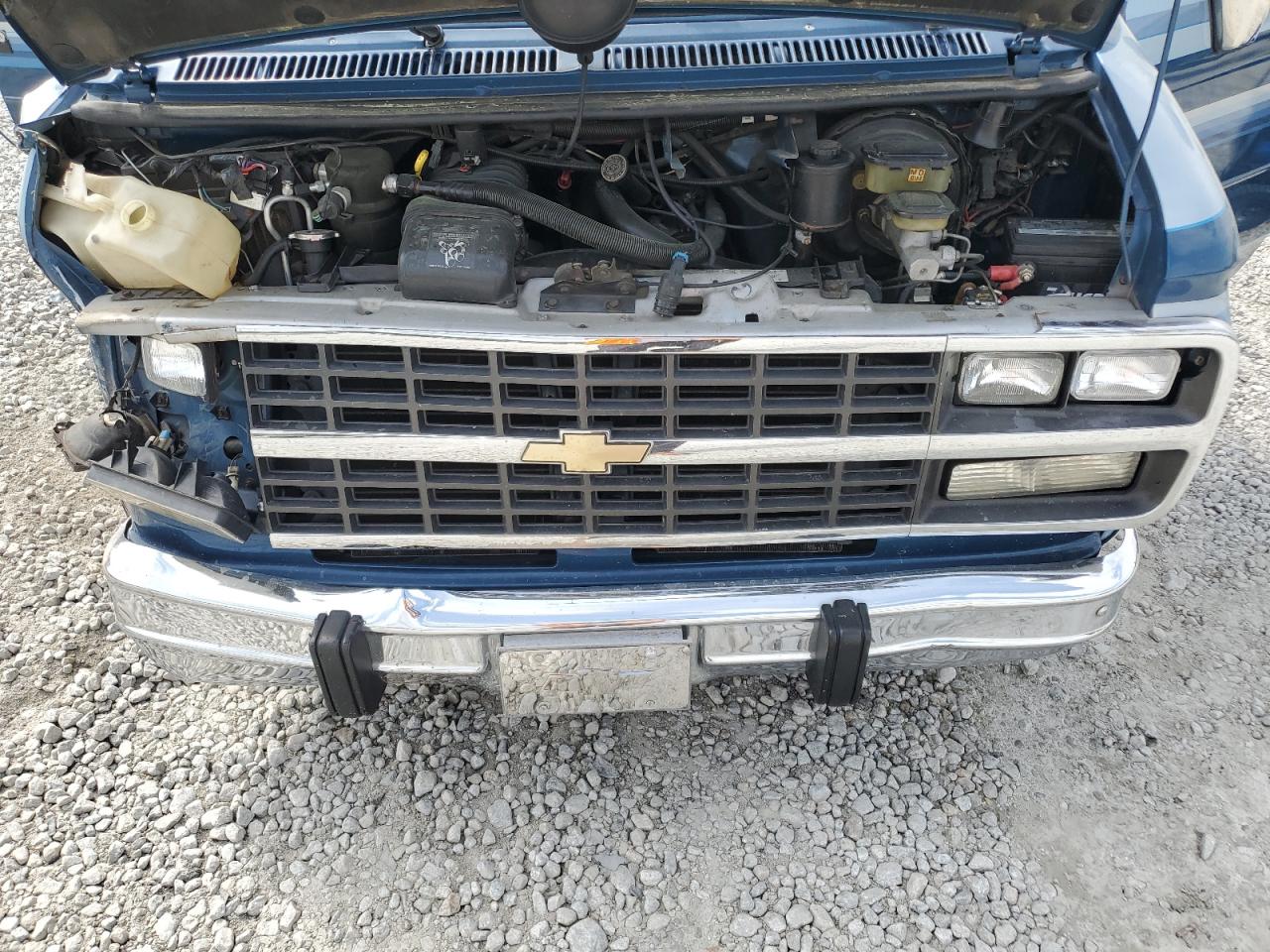 1992 Chevrolet G20 VIN: 1GBEG25K1N7130492 Lot: 51639375