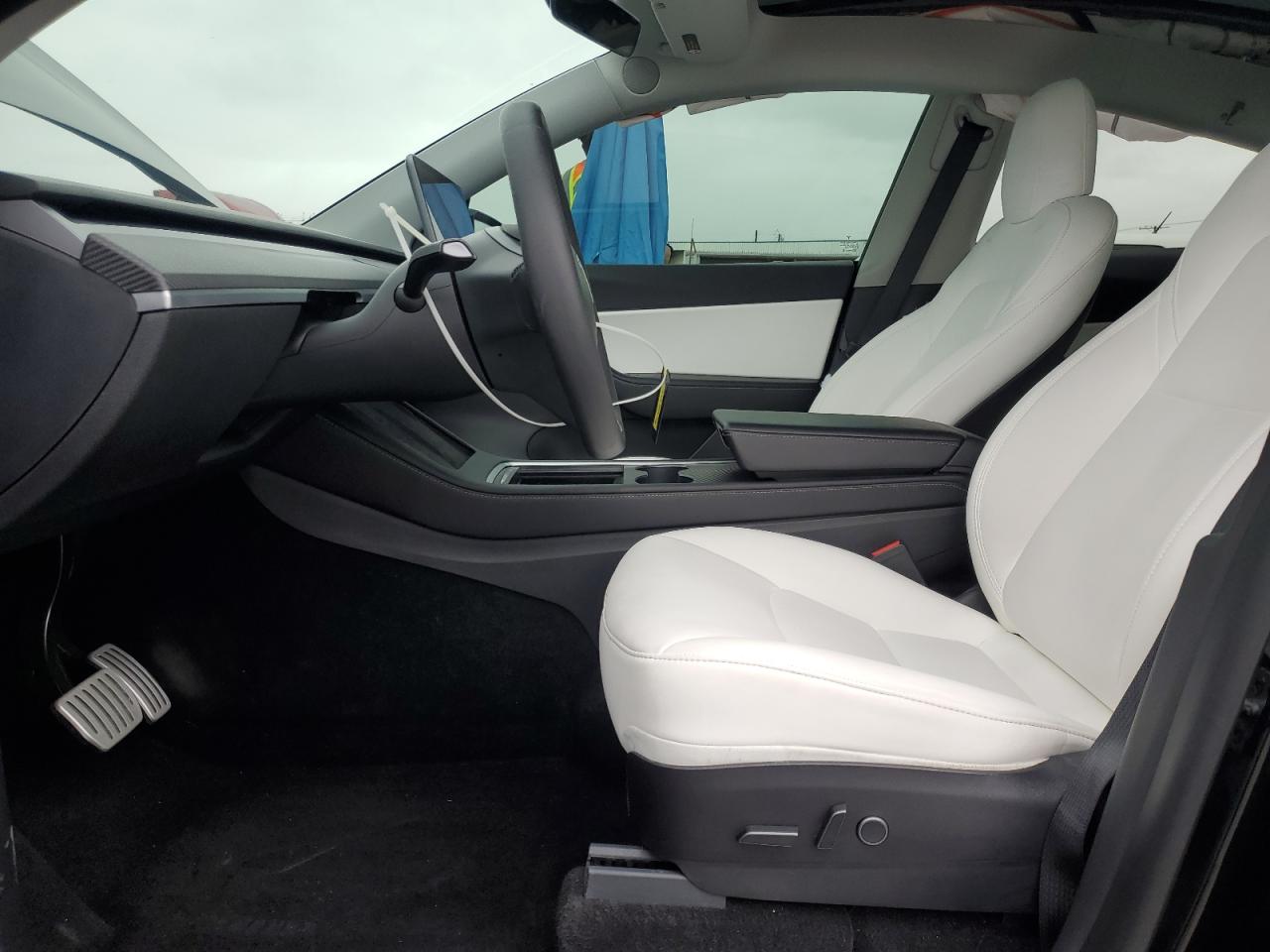 2022 Tesla Model Y VIN: 7SAYGDEF7NF318647 Lot: 53822465