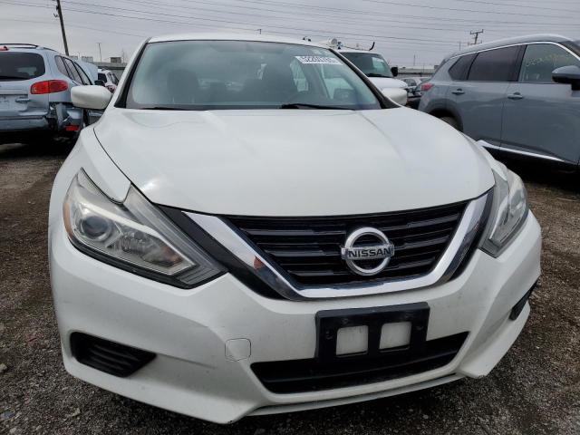 Sedans NISSAN ALTIMA 2016 Biały