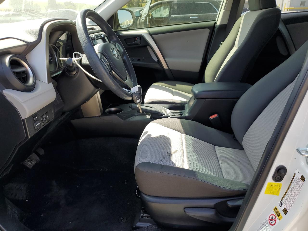 2014 Toyota Rav4 Le VIN: JTMZFREV4EJ003855 Lot: 55290425