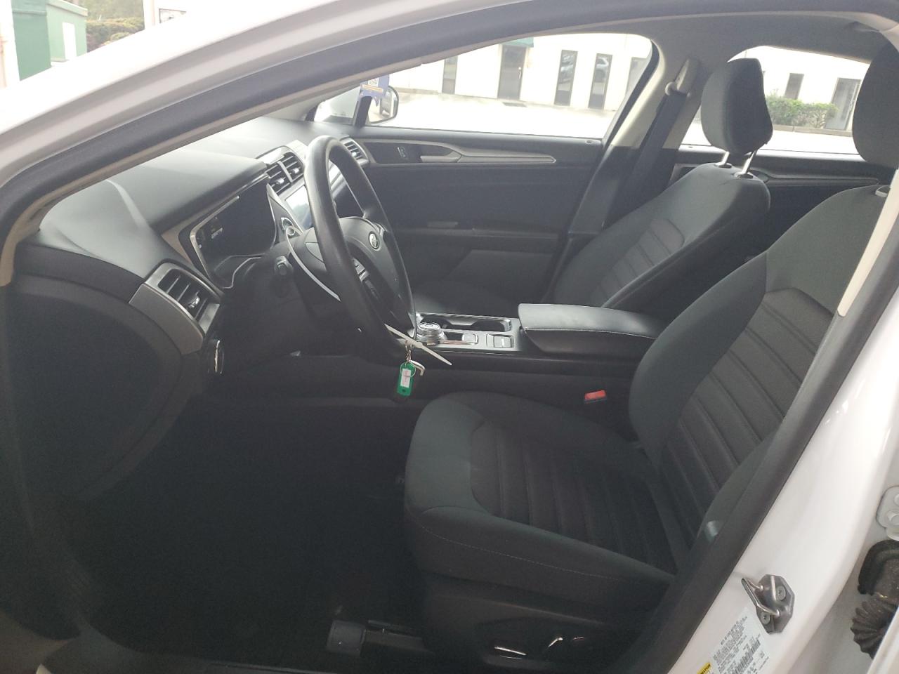 2020 Ford Fusion Se VIN: 3FA6P0LU5LR264068 Lot: 54038735