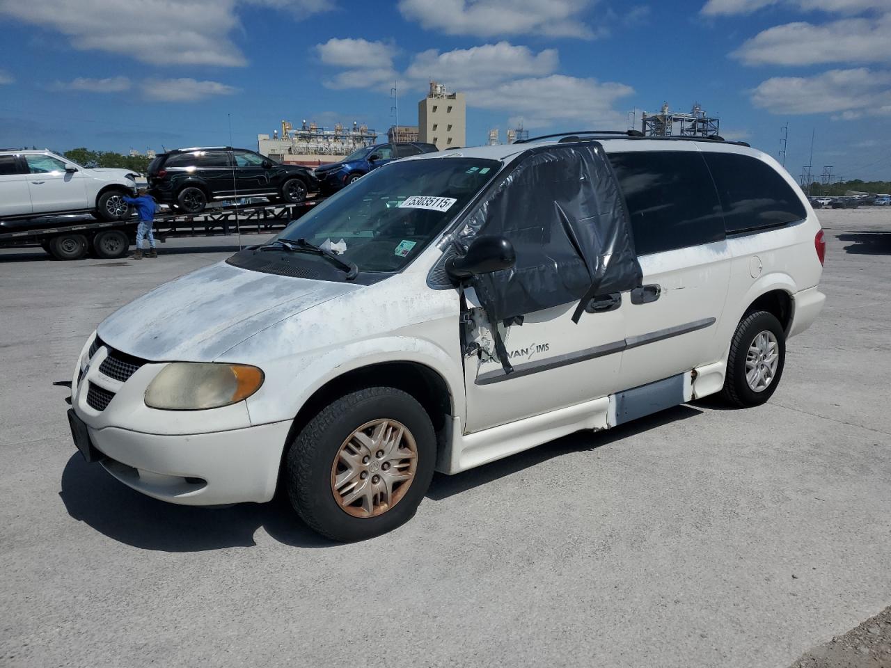 2004 Dodge Grand Caravan Se продається в New Orleans, LA - Side
