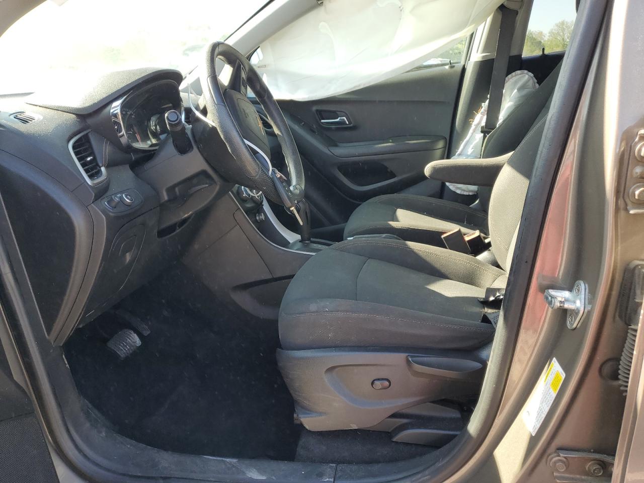 2020 Chevrolet Trax Ls VIN: KL7CJKSB5LB336107 Lot: 53290185