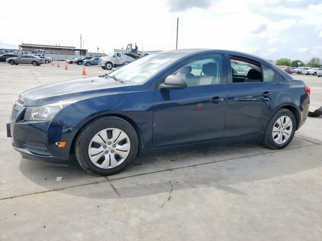 2014 Chevrolet Cruze Ls for Sale in Grand Prairie, TX - Side