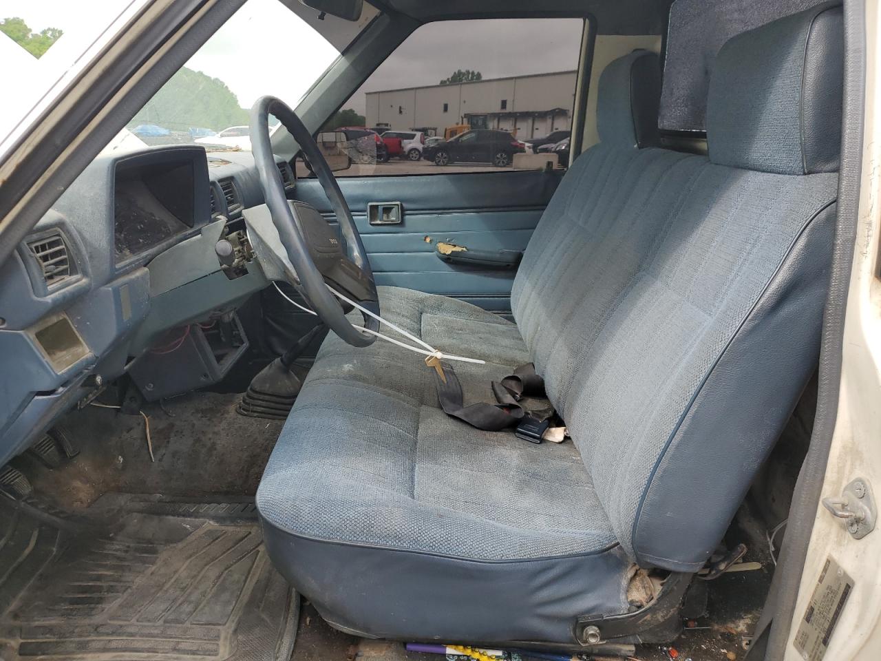 1988 Toyota Pickup 1/2 Ton Rn50 VIN: JT4RN50R0J5122639 Lot: 52792445