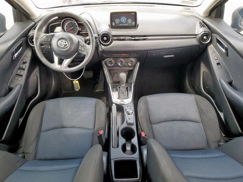  TOYOTA YARIS 2018 Синий