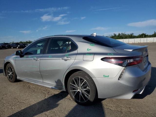  TOYOTA CAMRY 2022 Silver