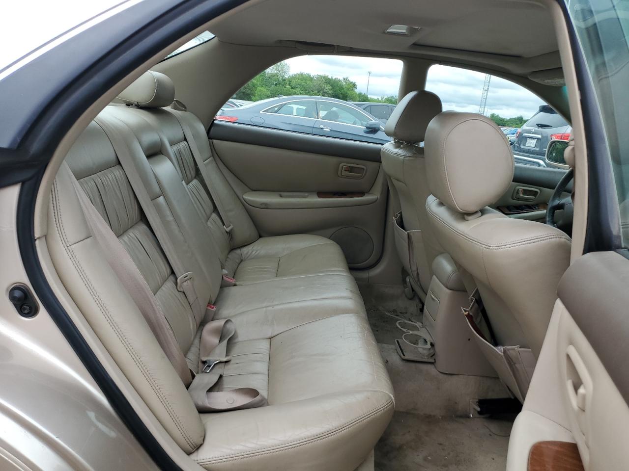 1998 Lexus Es 300 VIN: JT8BF28G9W0141645 Lot: 54832345