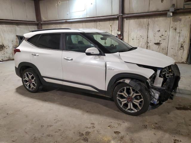  KIA SELTOS 2021 Белый