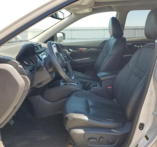  NISSAN ROGUE 2017 Silver