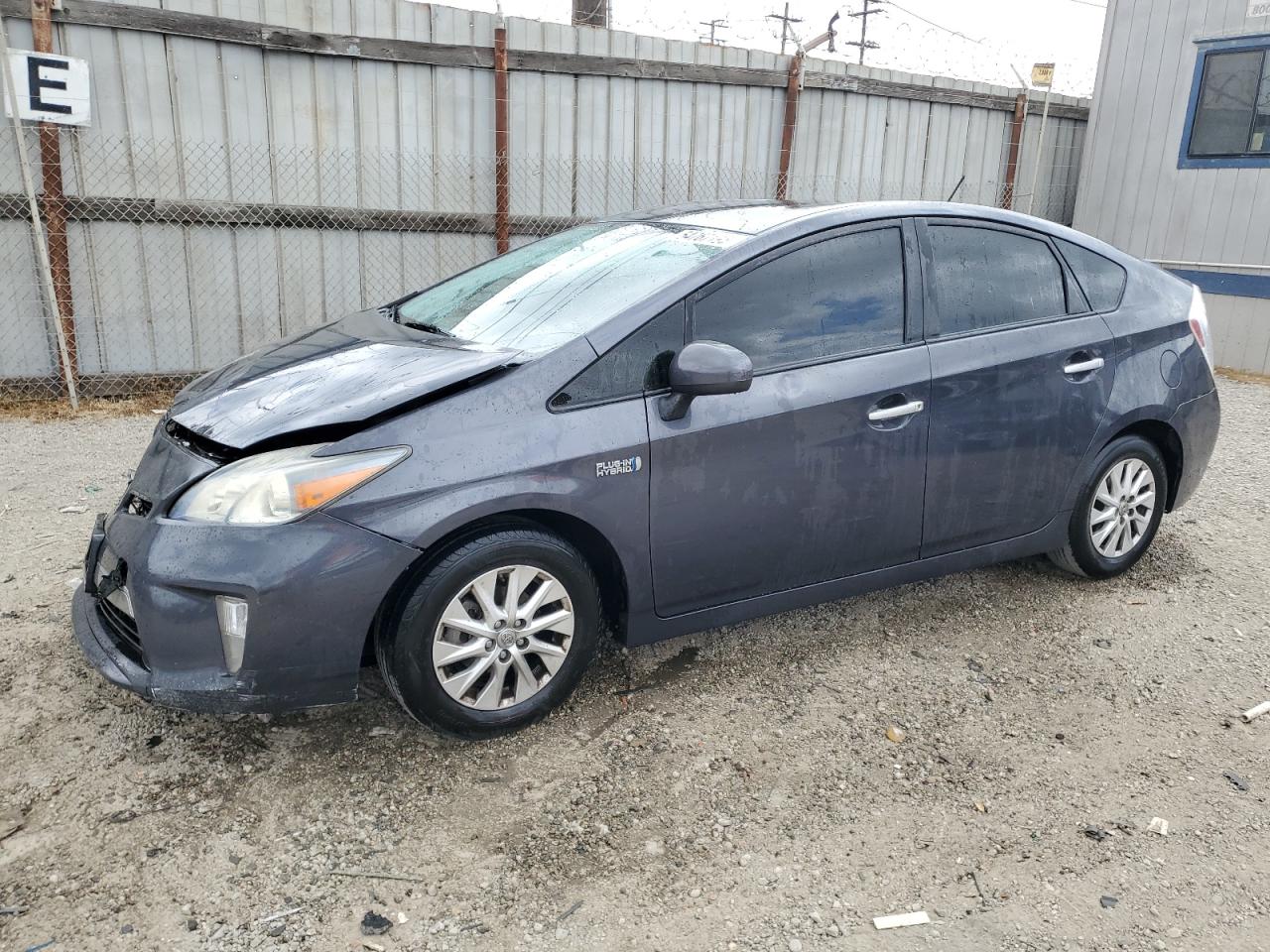 2014 Toyota Prius Plug-In for Sale in Los Angeles, CA - Front End