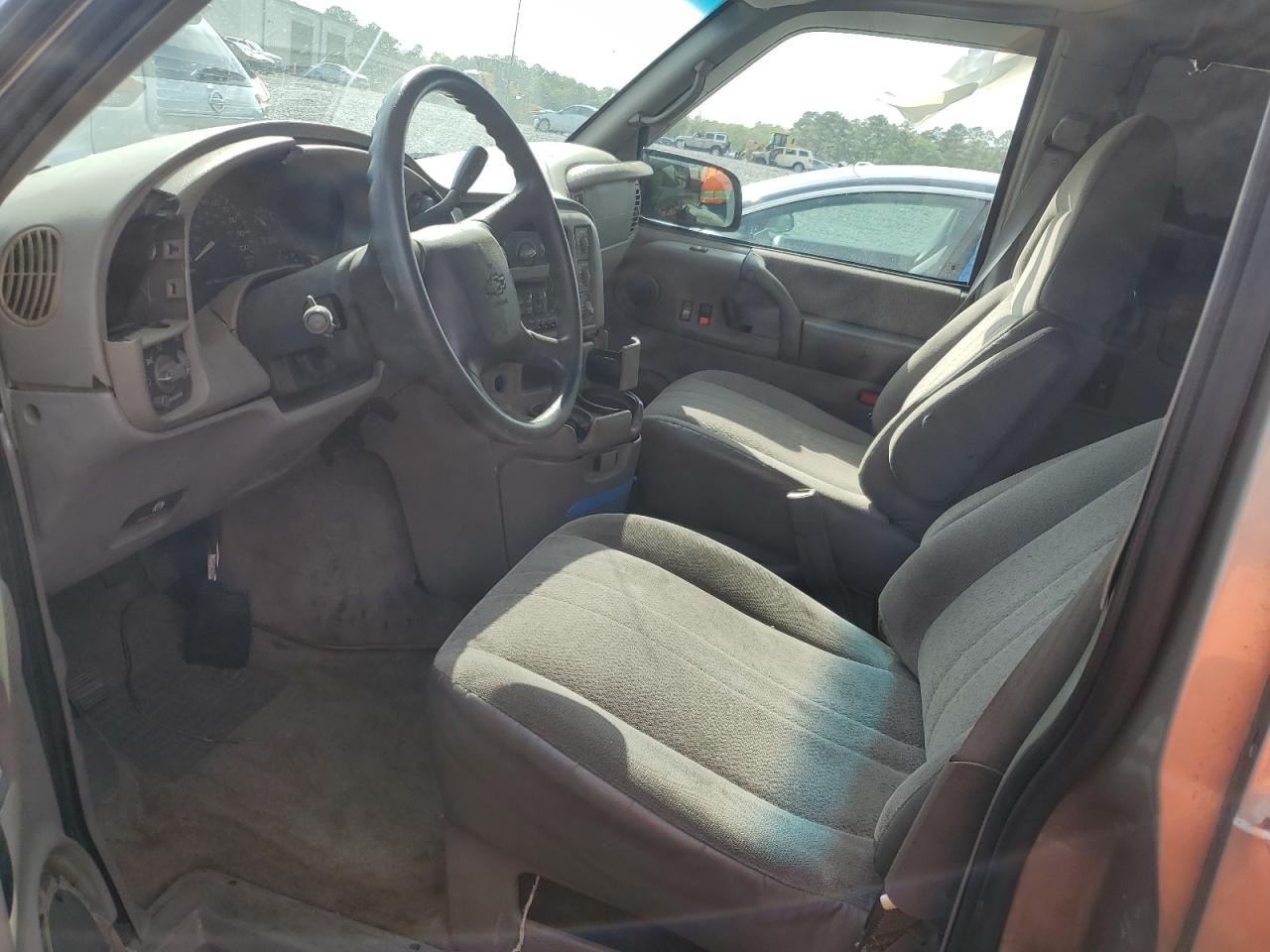 2002 Chevrolet Astro VIN: 1GNDM19X42B139364 Lot: 50256915