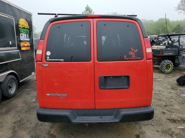 Minivans CHEVROLET EXPRESS 2012 Czerwony