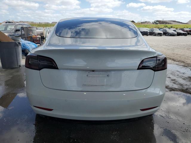  TESLA MODEL 3 2021 Biały