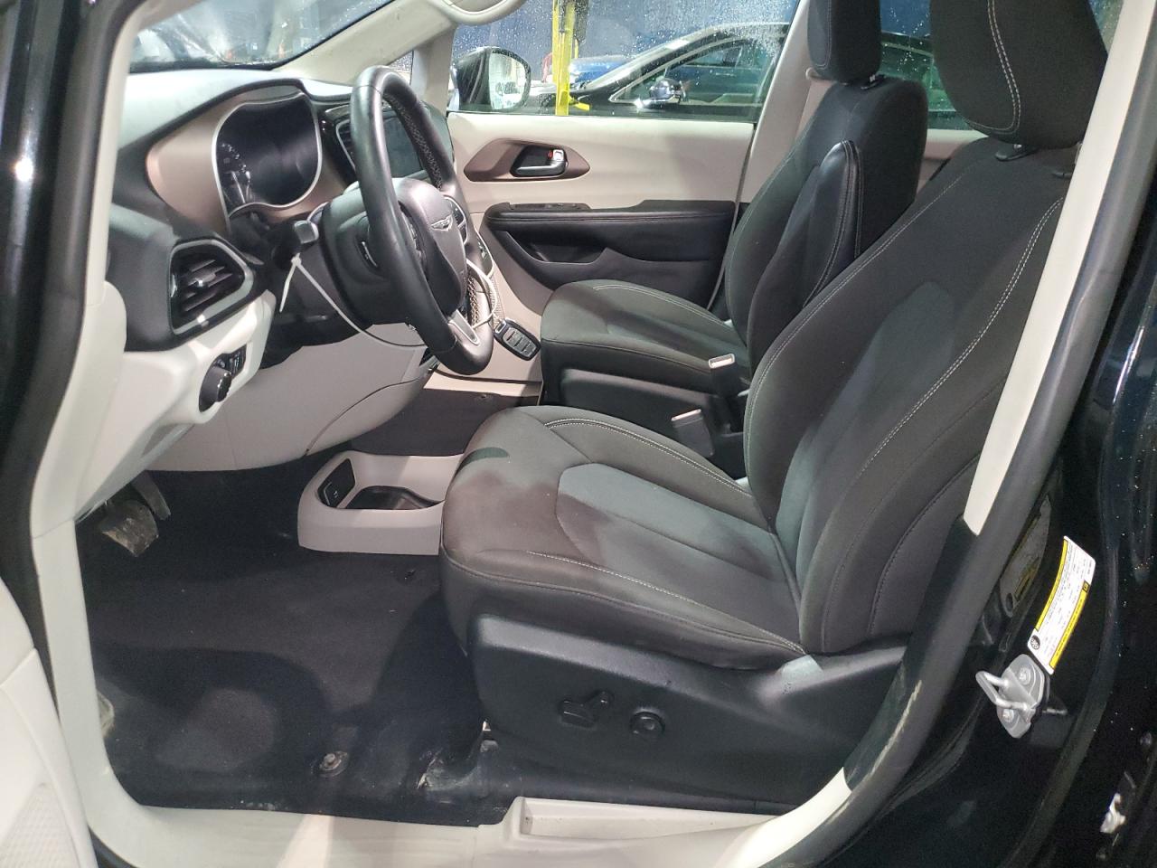 2022 Chrysler Voyager Lx VIN: 2C4RC1CG5NR219031 Lot: 51882285