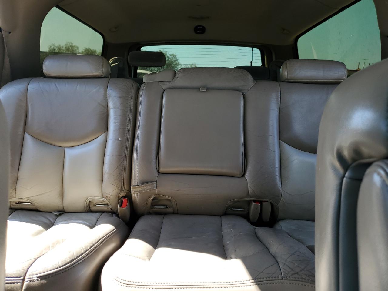 2004 GMC Yukon Xl Denali VIN: 1GKFK66U94J116738 Lot: 52642845