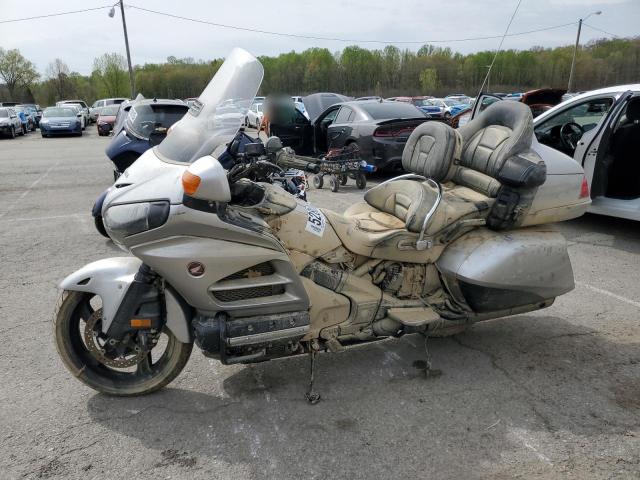 2016 HONDA GL1800   