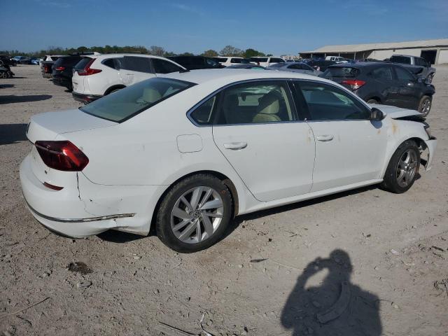  VOLKSWAGEN PASSAT 2018 Biały
