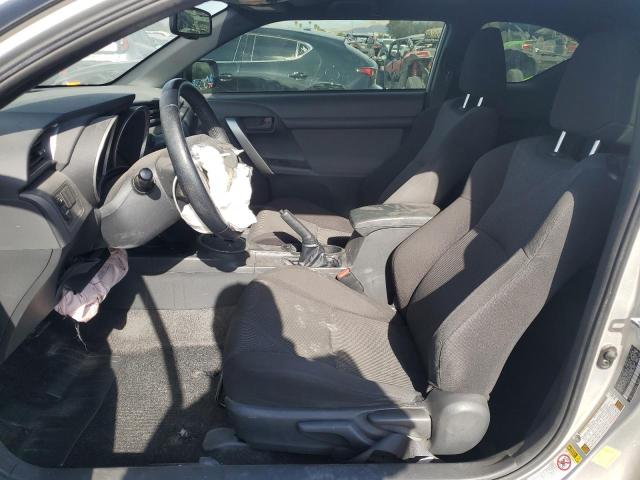 Хетчбеки TOYOTA SCION 2013 Сріблястий