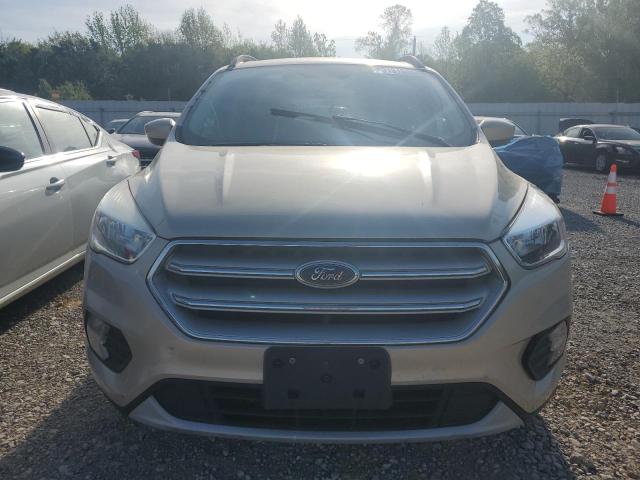  FORD ESCAPE 2018 Золотой
