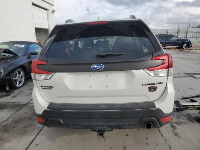  SUBARU FORESTER 2022 Белый