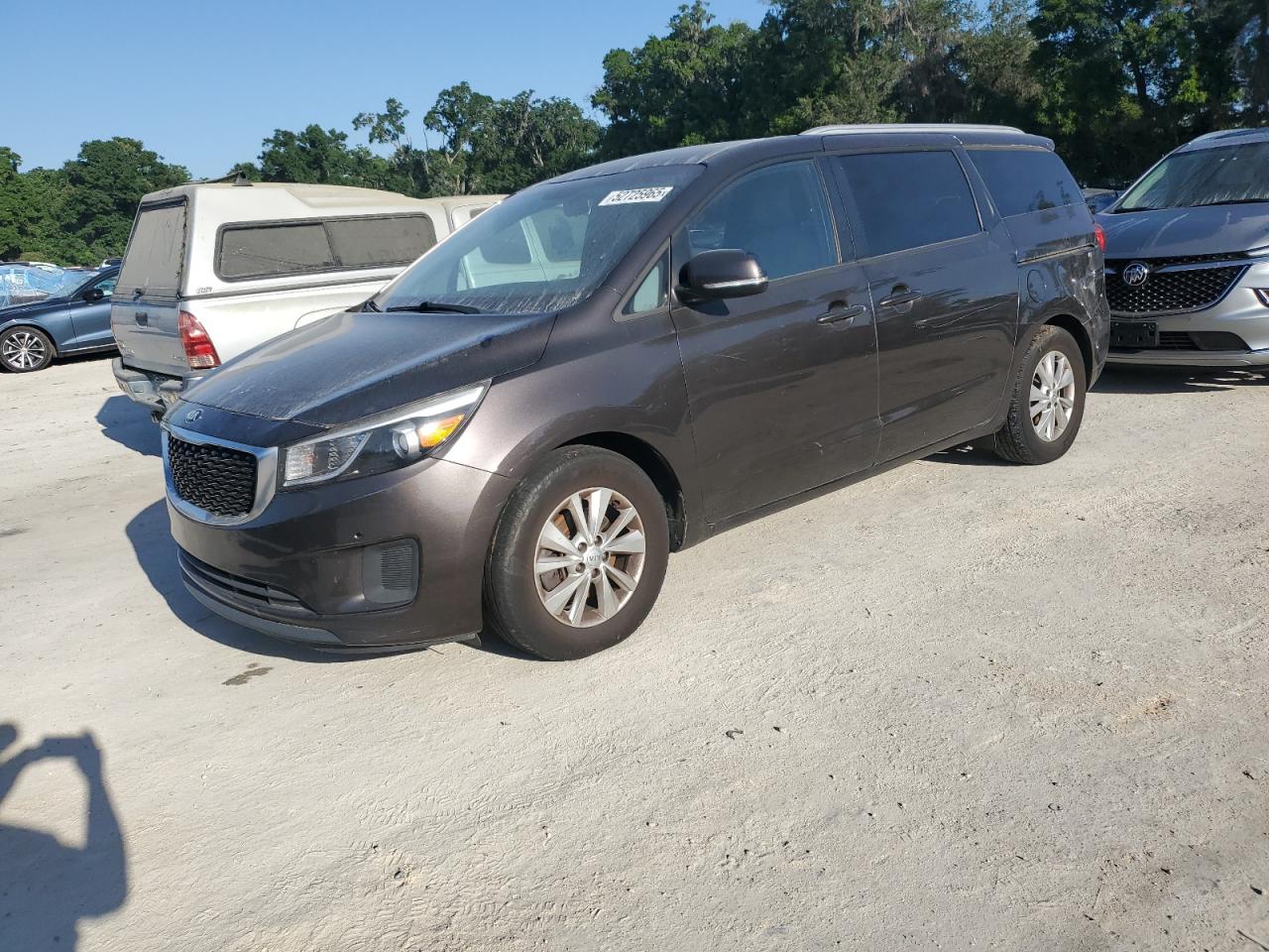 2017 Kia Sedona Lx for Sale in Ocala, FL - Side