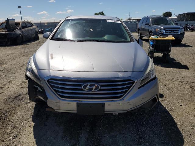  HYUNDAI SONATA 2017 Серебристый