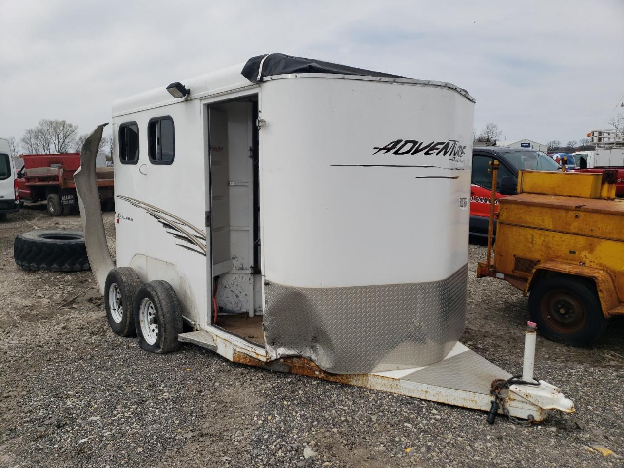 2013 Trails West Adventure Livestock Trailer for Sale in Cicero, IN - Front End