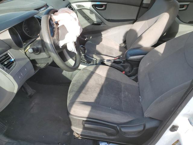 Седаны HYUNDAI ELANTRA 2015 Белый