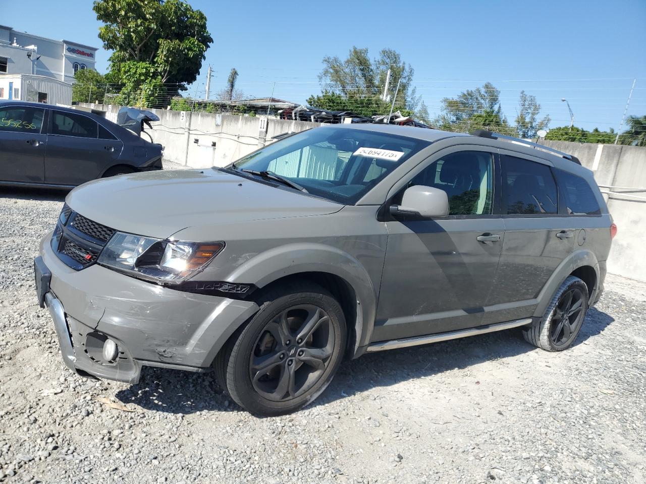 2019 Dodge Journey Crossroad na sprzedaż w Opa Locka, FL - Front End