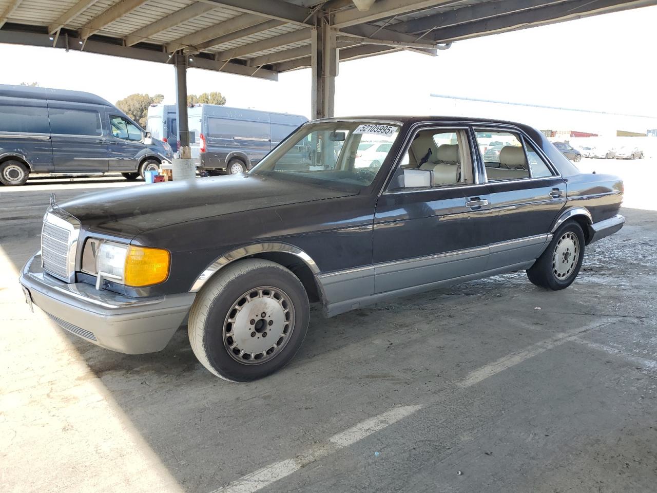 1988 Mercedes-Benz 300 Se for Sale in Hayward, CA - Minor Dent/Scratches