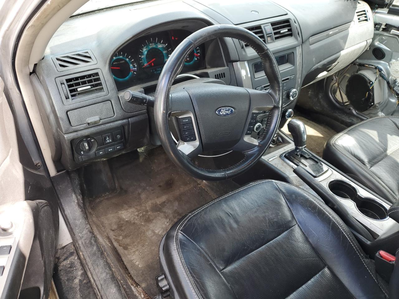 2010 Ford Fusion - Image 8