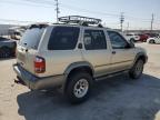 Sun Valley, CA에서 판매 중인 2001 Nissan Pathfinder Le - Minor Dent/Scratches