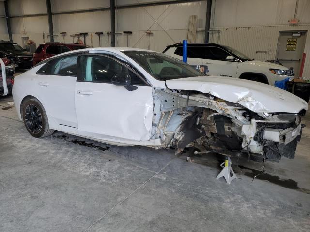  KIA K5 2022 Белый