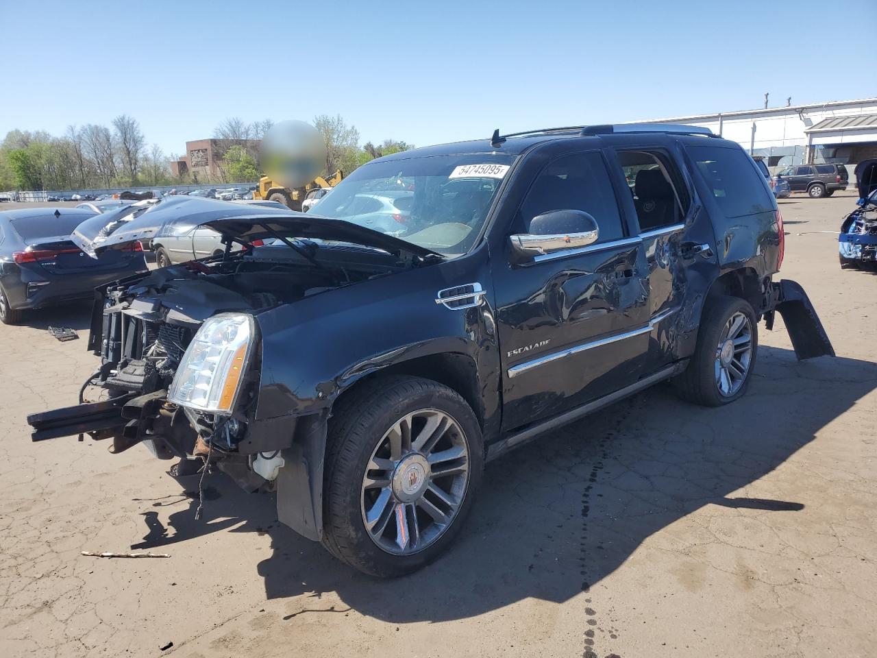 2014 Cadillac Escalade Platinum for Sale in New Britain, CT - All Over