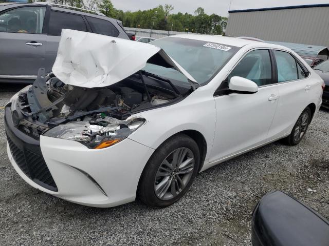 Sedans TOYOTA CAMRY 2015 White