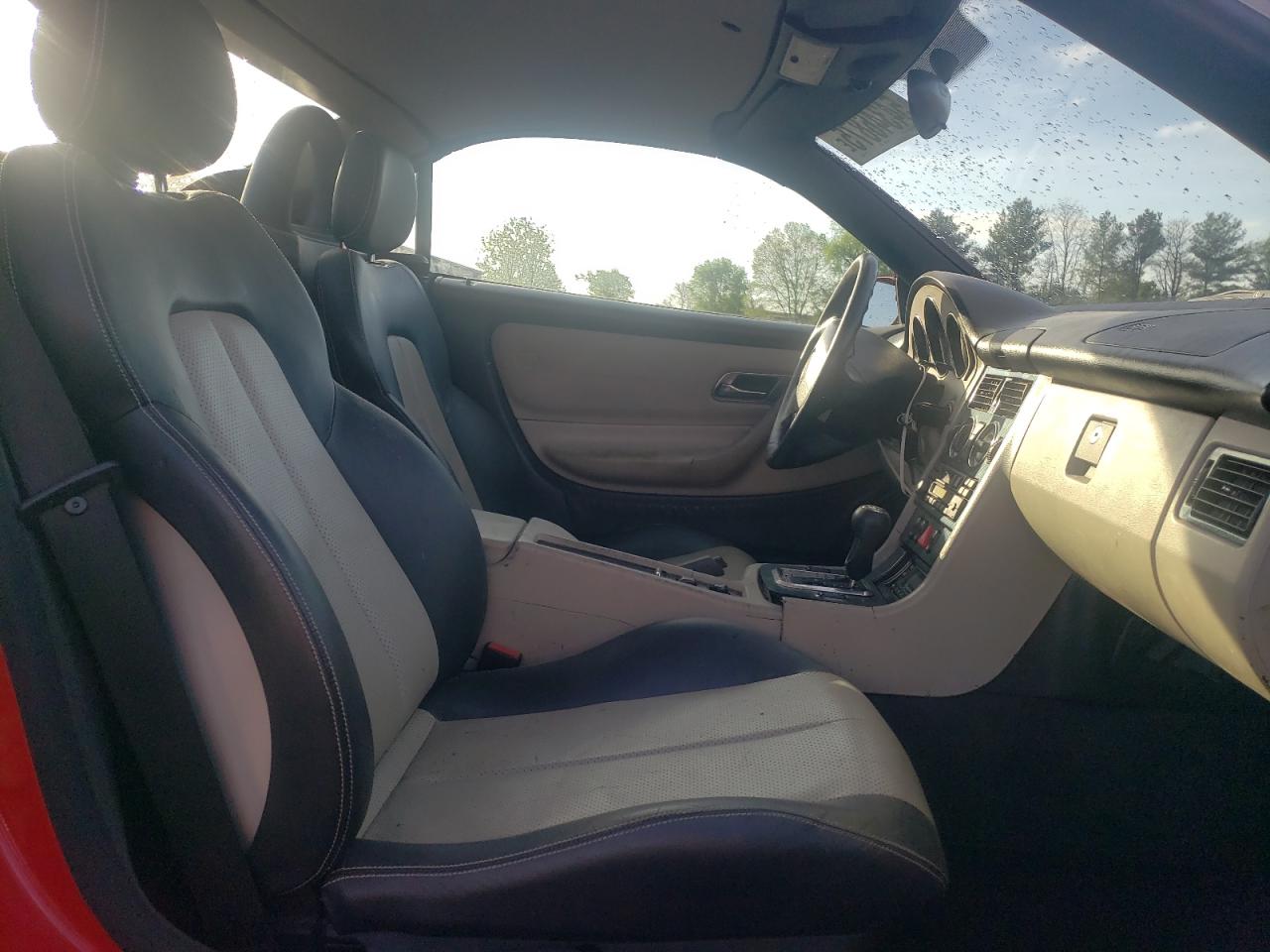 1998 Mercedes-Benz Slk 230 Kompressor VIN: WDBKK47F8WF020067 Lot: 54346875