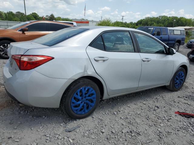  TOYOTA COROLLA 2018 Серебристый