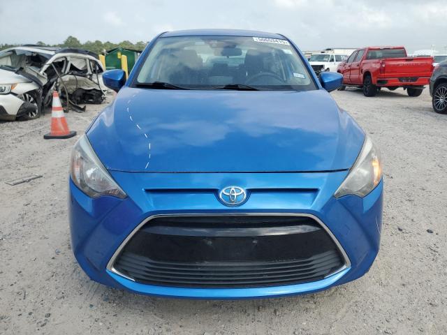 Sedans TOYOTA YARIS 2017 Granatowy