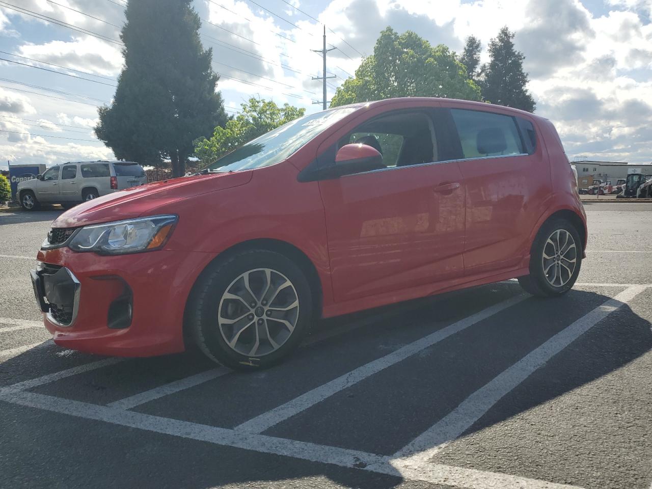 2018 Chevrolet Sonic Lt for Sale in Eugene, OR - Minor Dent/Scratches