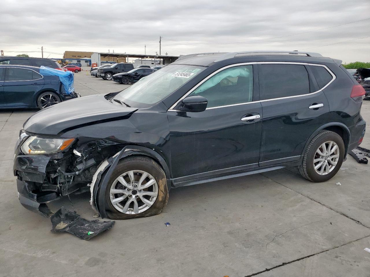 2018 Nissan Rogue S 2.5L for Sale in Grand Prairie, TX - Front End