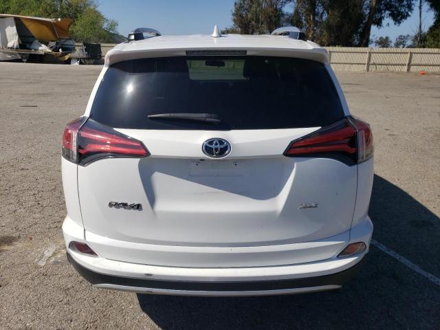 Паркетники TOYOTA RAV4 2016 Білий
