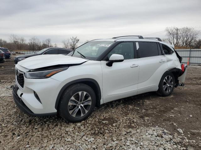 TOYOTA HIGHLANDER 2022
