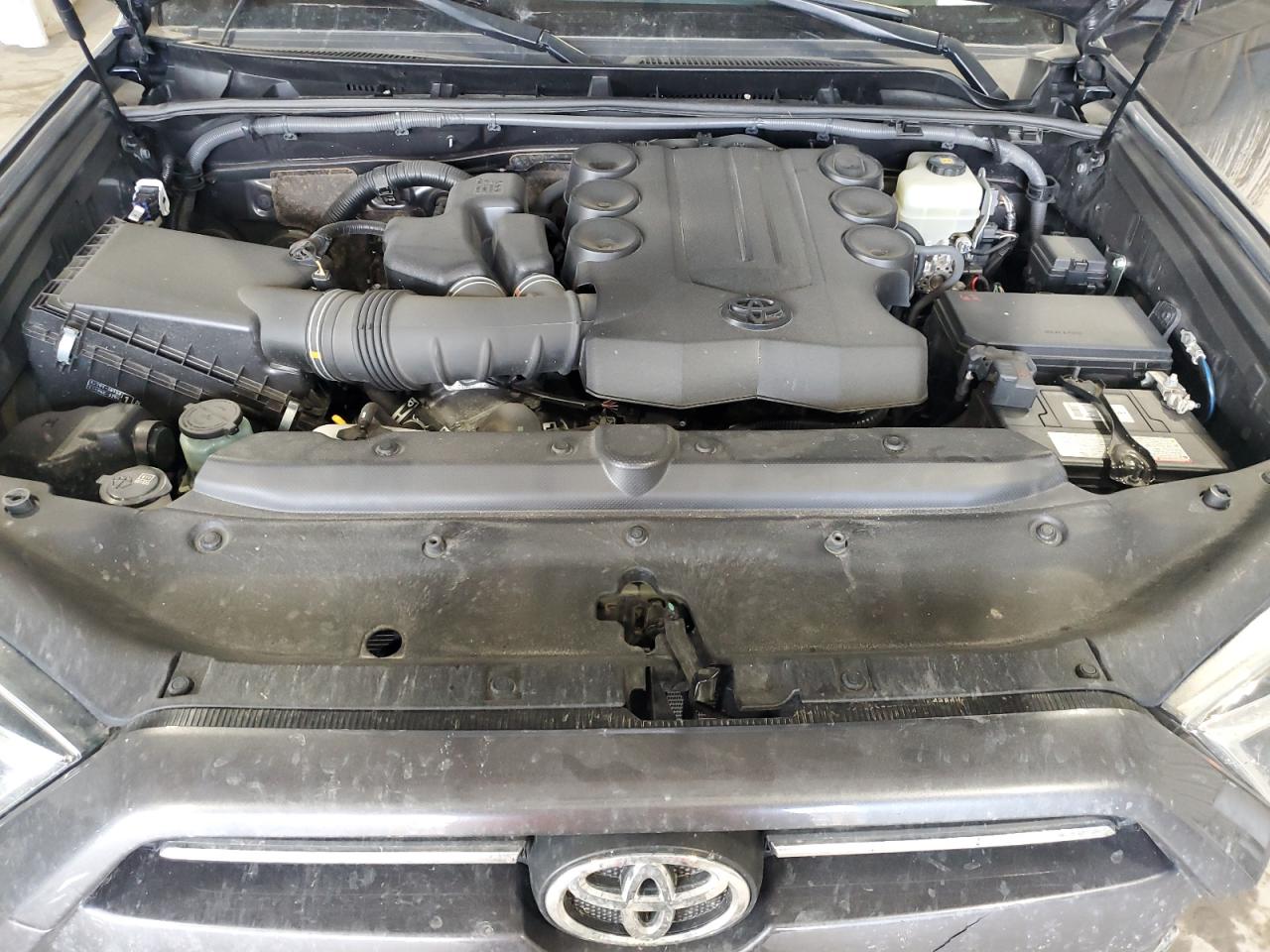 2020 Toyota 4Runner Sr5/Sr5 Premium VIN: JTEBU5JRXL5741640 Lot: 54176115