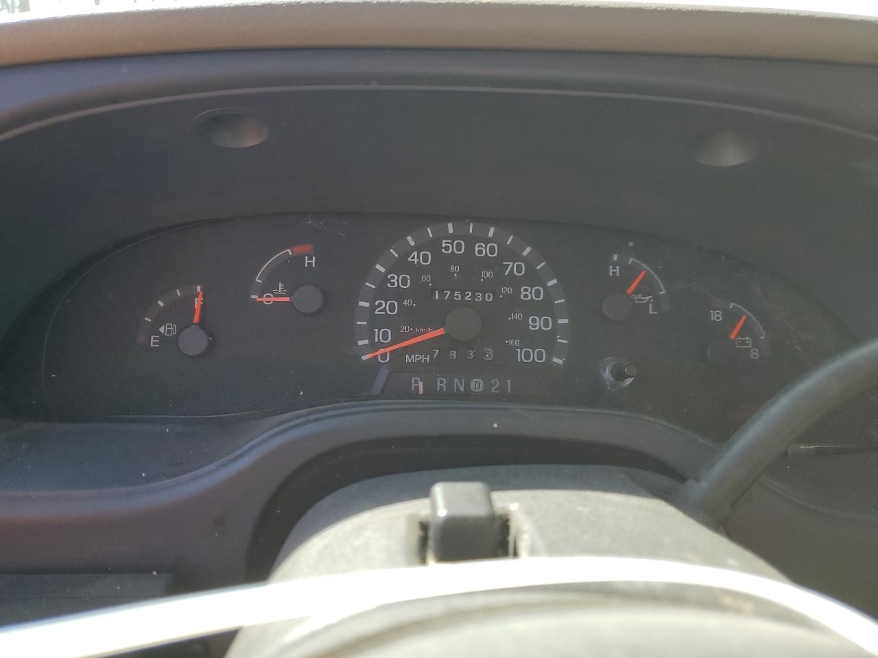 2003 Ford Econoline E350 Super Duty Wagon VIN: 1FBNE31L53HB48012 Lot: 52528655