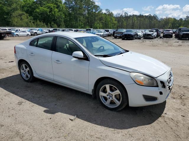 Sedans VOLVO S60 2012 Biały