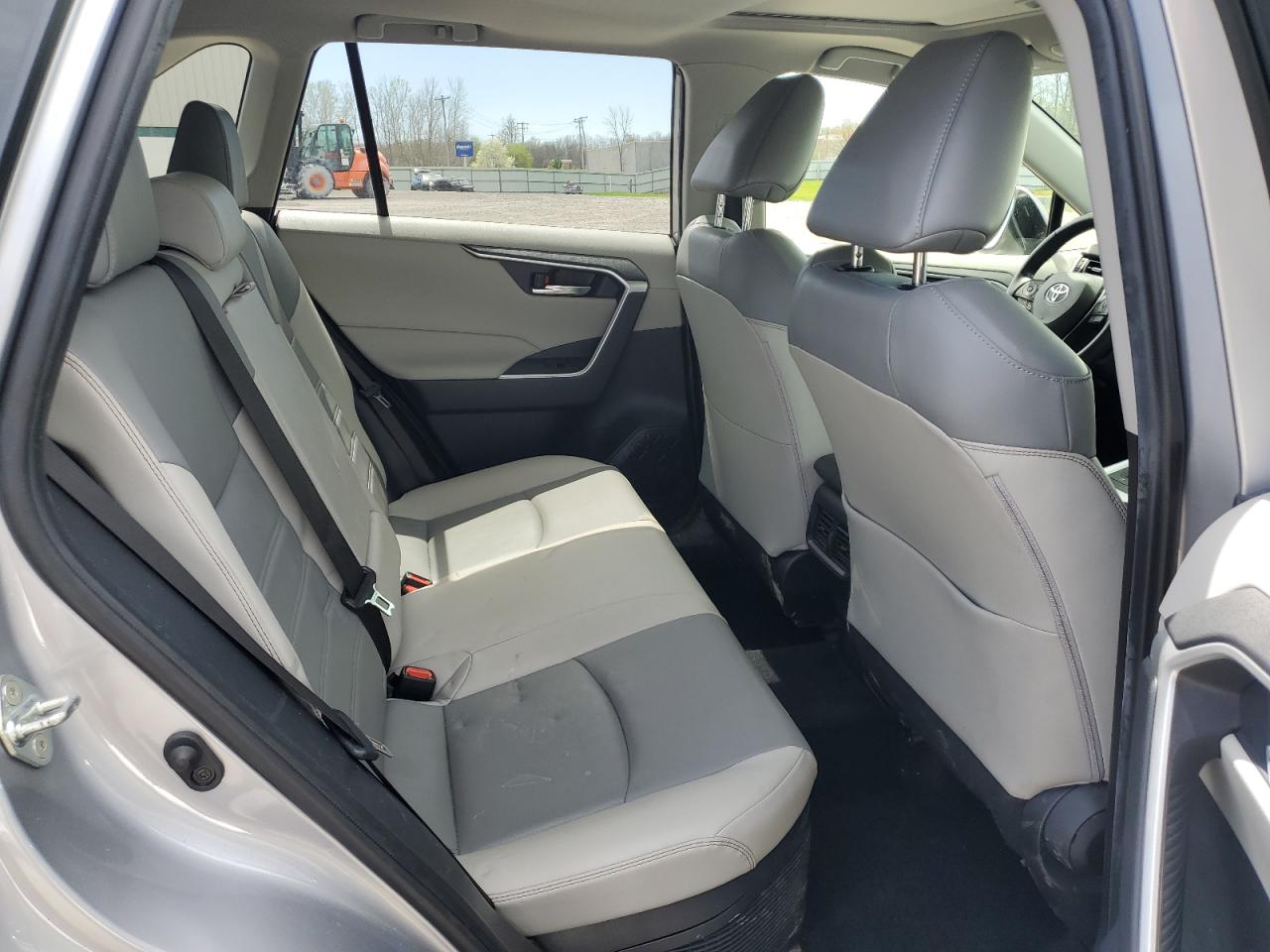 2022 Toyota Rav4 Xle Premium VIN: JTMB6RFV3ND057095 Lot: 54908045